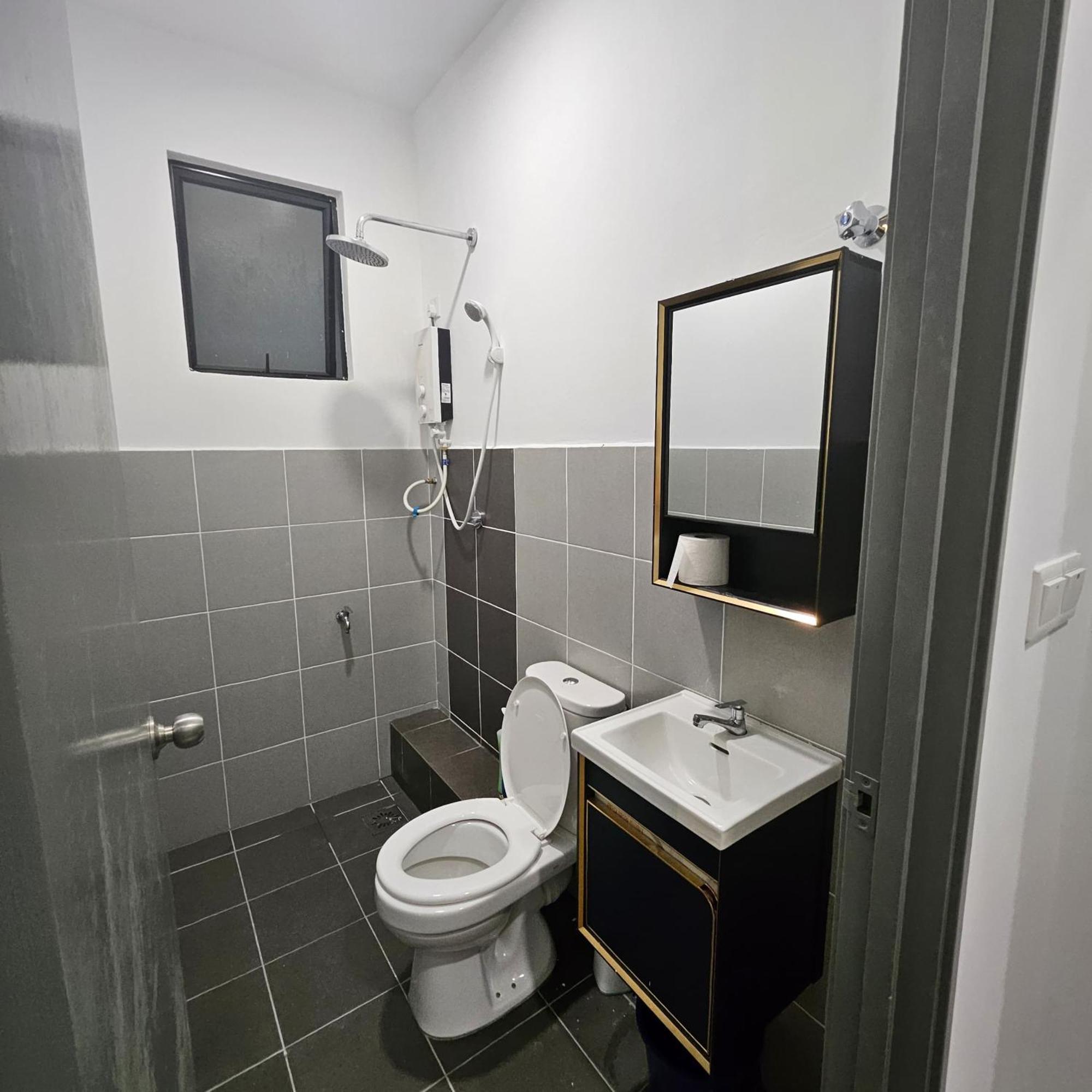 B3A-5 Suites Papar Exterior photo